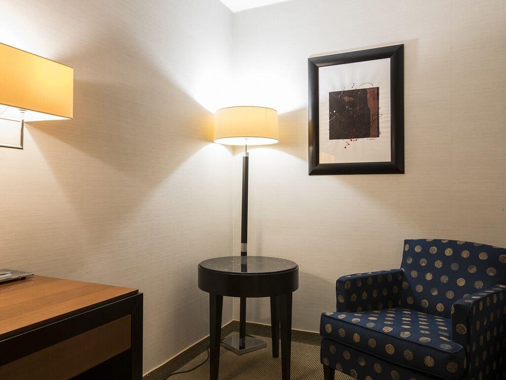 בולוניה Flyon Hotel & Conference Center מראה חיצוני תמונה A room at the hotel